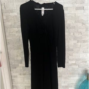 St. John by Marie Gray  Black Front Twisted Long Sleeves dress Size 12
